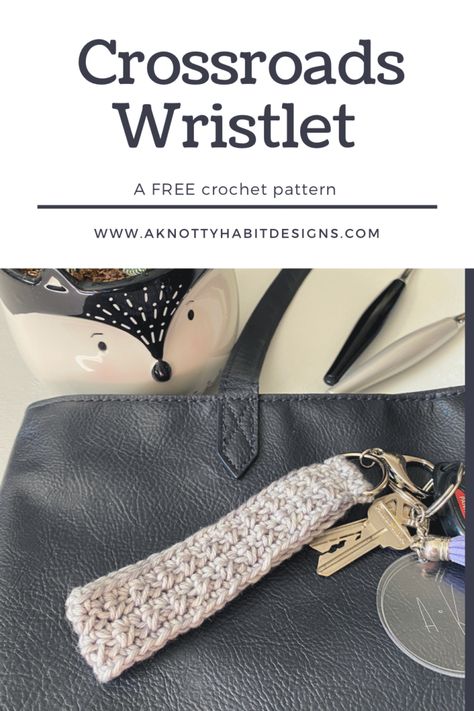 Key Wristlet Crochet, Wristlet Crochet Pattern, Crochet Wrist Lanyard, Crochet Key Wristlet Free Pattern, Crochet Wrist Keychain Pattern Free, Crochet Wrist Keychain, Crochet Wrist Strap, Free Crochet Wristlet Pattern, Crochet Keychain Wristlet Pattern Free