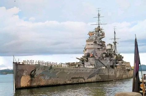 HMS Prince of Wales (53): The British Battleship That Took on Bismarck – and Survived https://amznewspaper.com/hms-prince-of-wales-53-the-british-battleship-that-took-on-bismarck-and-survived/ Floating Fortress, Hms Prince Of Wales, Iron Fortress, Royal Navy Ships, Capital Ship, Shiny Objects, Military Diorama, Navy Ships