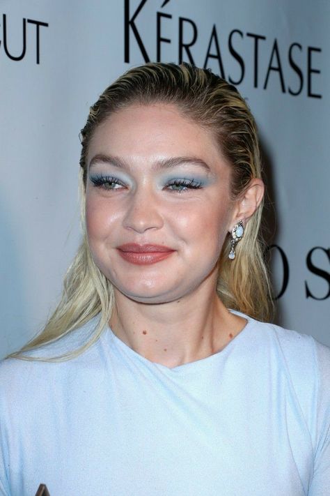 Gigi Hadid No Makeup, Modeling Manifestation, Gigi Hadid Face, Gigi Hadid Smile, Gigi Hadid Makeup, Gigi Hadid Pictures, Avrey Ovard, Body Neutrality, Row Fashion