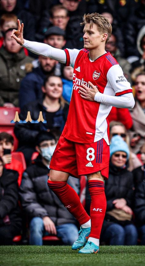 Arsenal Fc Players, Arsenal Photo, Arsenal Fc Wallpapers, Arsenal Wallpapers, Manchester United Team, Martin Ødegaard, Arsenal Players, Arsenal Football Club, Messi And Ronaldo