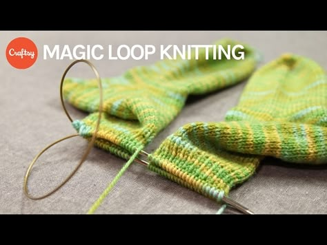 Magic Loop Socks, Knitting Socks For Beginners, Magic Loop Knitting, Toe Up Socks, Knitted Socks Free Pattern, Loop Knitting, Trendy Knitting, Bamboo Knitting Needles, Knitting Basics