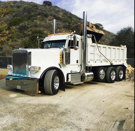 Peterbilt Triaxle Dump.... Peterbilt Dump Trucks, Work Trucks, Dumper Truck, Custom Big Rigs, Truck Paint, Heavy Duty Trucks, Peterbilt Trucks, Used Trucks, Big Rig Trucks