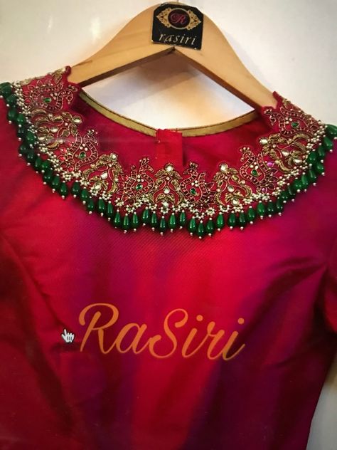 Embroidery Blouse Designs For Silk Saree, Magam Work Designs For Dresses, Jewelry Work Blouse Design, Necklace Blouse Designs, Jewellery Maggam Work Designs, Blouse Work Ideas, Jewellery Work Blouse Designs, Blouse Neck Work Designs, Dress Neck Work Designs