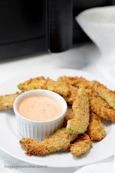 Air Fryer Avocado, Sriracha Ranch, Air Fryer Asparagus, Avocado Fries, Guilt Free Snacks, Iron Chef, Ranch Dip, Air Fryer Chicken, Avocado Recipes