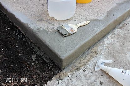 how to fix chipped concrete steps, concrete masonry, home improvement, home maintenance repairs, how to Repairing Concrete Steps, Repair Cracked Concrete, Concrete Repair Products, Concrete Steps, Home Fix, Concrete Projects, Diy Home Repair, Concrete Patio, Concrete Diy