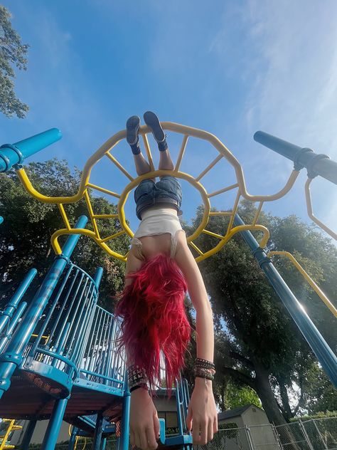 red hair studded jewerly playground photos alex g shoegaze jorts upsidown photoshoot Playground Photo Shoot, Playground Pictures, Photo Recreation, Alex G, Foto Ideas Instagram, Friend Photoshoot, Pose Reference Photo, Photoshoot Inspiration, Drawing Reference Poses