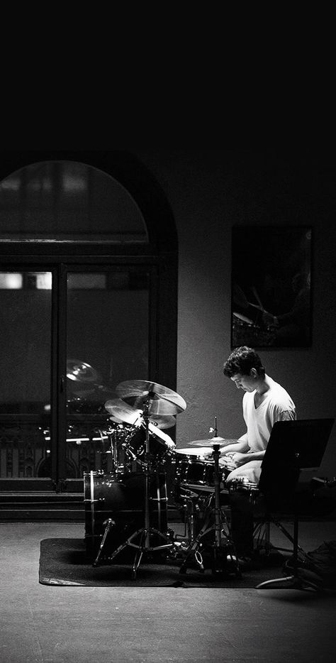 Whiplash Movie, Drums Wallpaper, Unorganized Idea, Good Will Hunting, Club Poster, Cover Wallpaper, Movie Shots, Poster Room, Whiplash