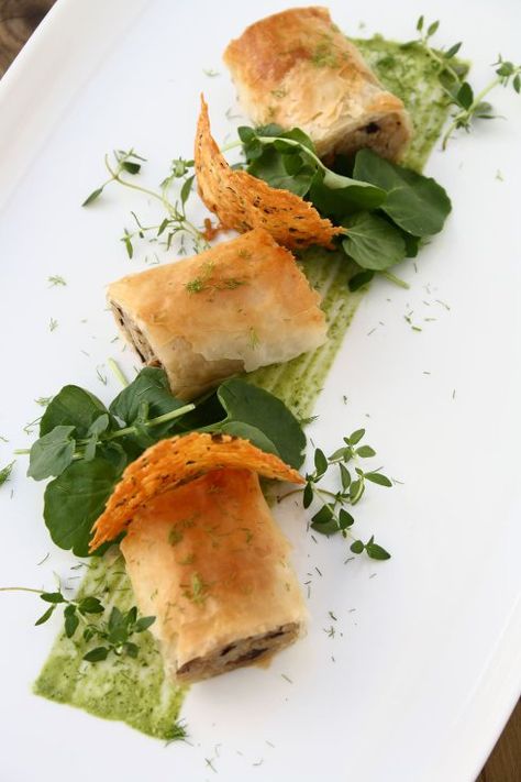 Mushroom Risotto Spring Rolls Fine Dining Starters, Fine Dining Appetizers, Vegan Entrees, Gourmet Food Plating, Wedding Appetizers, Fine Dining Recipes, Mushroom Risotto, Watercress, Appetizer Plates