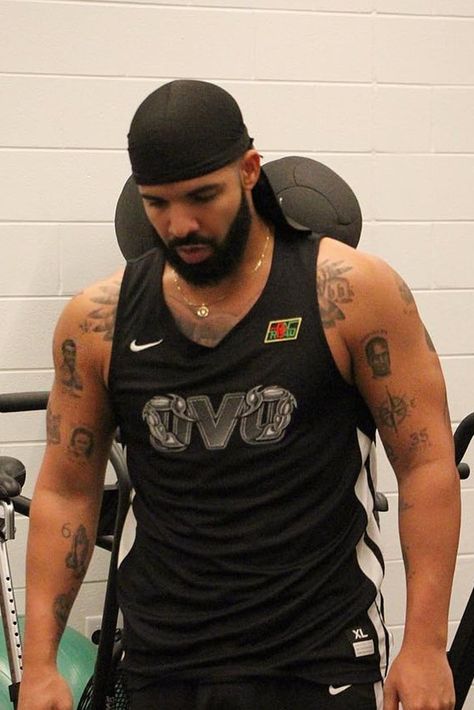 Drake Style, Drake Tattoos, Champagne Papi, Drake Photos, Drake Drizzy, Drake Graham, Tattoo Dragon, Aubrey Drake, Christina Milian