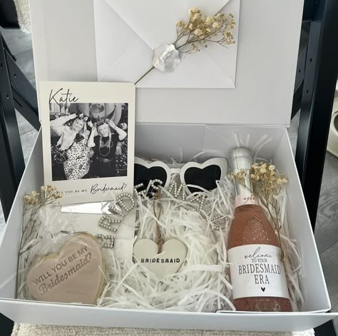 Customer photos 💖 #bridesmaidcards #bridesmaidproposals Bridesmaid Boxes Luxury, Bridesmaid Announcement Ideas, Proposal Bridesmaid Boxes, Bridal Proposal Ideas, Bridesmaids Proposal Ideas, Luxury Bridesmaid Gifts, Gifts From Bride, Bridesmaid Gifts From Bride, Bridesmaid Proposal Diy