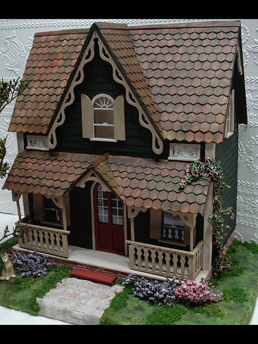 Arthur Dollhouse, Popsicle Stick Houses, Doll House Crafts, Paper Wall Hanging, Victorian Dollhouse, Dolls House Interiors, Miniature Rooms, Dollhouse Kits, Wooden Dollhouse