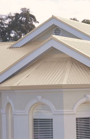 Classic Cream Colorbond Roof Cream Roof House Colors, Colourbond Colours, Beige House Exterior, Colorbond Roof, White Exterior Paint, Kitchen Colours, Marble Flooring Design, House Colour, Roof Paint