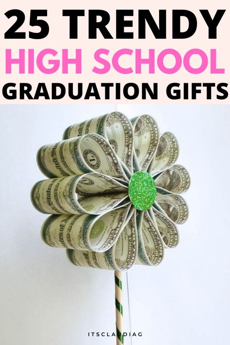 School Promotion Gift Ideas, Graduating Senior Gift Ideas, Adopt A Senior High School Gift Ideas, High School Graduation Ideas Senior Year, Graduation Gift Bags Ideas High Schools, Graduation Day Gifts, Gift Ideas For High School Graduates, Graduation Keepsake Ideas High School, Diy Money Graduation Gifts