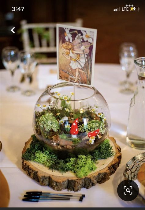 Fairy Inspired Wedding, Wedding Centrepiece Ideas, Enchanted Forest Centerpieces, Fairy Wedding Theme, Enchanted Forest Theme Party, Driver Photography, Enchanted Forest Quinceanera Theme, Enchanted Forest Prom, Enchanted Forest Decorations