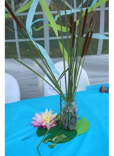 Frog Table Decorations, Lily Pad Table Decorations, Lily Pad Party Decorations, Froggy Birthday Party Ideas, Pond Party Ideas, Frog Prince Party, Pond Theme Birthday Party, Tiana Table Decorations, Frog Birthday Party Decorations