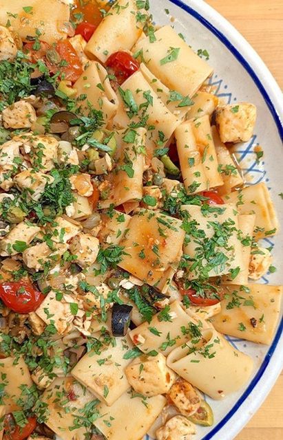 Rachael Ray Show on Instagram: "How to make Rachael's pasta with swordfish — "We love this dish," says Rach. "We make it all the time, and it's a favorite of many of our friends. It's very Sicilian in all of the flavors and ingredients that are used." ~recipe link in our bio~" Rachel Ray, Rachael Ray, Pasta Recipe, Pasta Salad, Pasta Recipes, Make It, Salad, Pasta, Fish