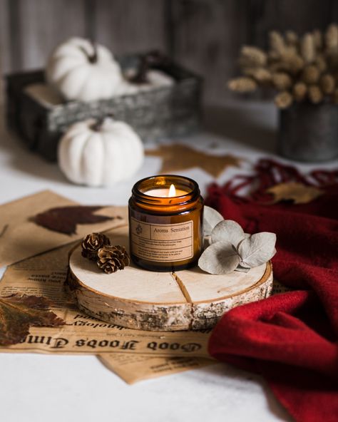 Fall Candle Photoshoot, Photographing Candles, Beautiful Candles Decor, 2023 Home Decor Trends, Trends Fall 2023, Fall 2023 Hair, Candle Shoot, Outfits Fall 2023, Work Photoshoot