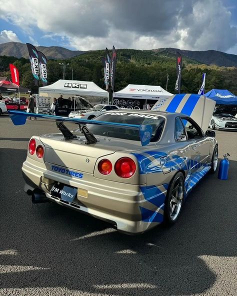 R34 😍 . . . #jdm #nissanskyline #r34 #gtr34 #theengineshow R32 Skyline, Gtr Skyline, Skyline Gtr R34, Gtr R34, Skyline R34, Skyline Gtr, Nissan Skyline, Fast And Furious, Whips