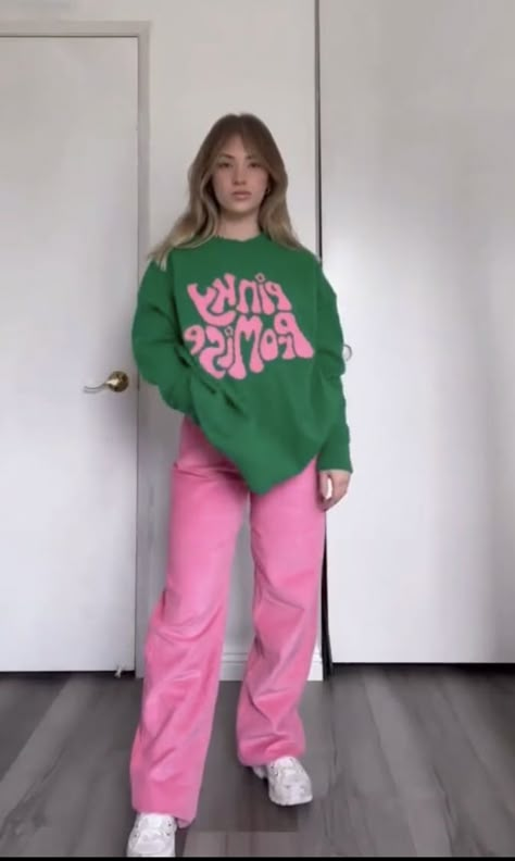 Green And Pink Fits, Pop Of Colour Outfit, Pink And Green Aesthetic Outfits, Pink And Green Outfit Aesthetic, Pink And Green Outfits, Pink Green Outfit, Bold Colors Outfits, Peony Aesthetic, Outfit Oversize