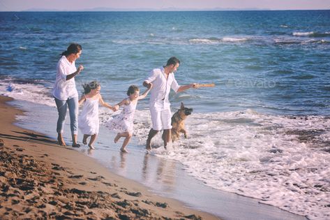 Family Playing On The Beach, Young Family Goals, Happy Family With Dog, Playing With Dog, Happy Future, Family Playing, Beach Dog, Dog Family, Family Wishes