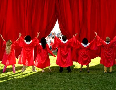 Troy and Gabriella High School Musical 3 Aesthetic, Troy And Gabriella, Sky Cinema, High School Music, High School Musical 3, Old Disney, Dance Routines, Drinking Games, High School Musical