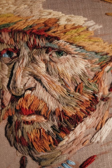 Painting With Thread, Arte Van Gogh, Crafts Room, Thread Art, Beading Ideas, Embroidered Clothes, Christmas Embroidery, Vintage Embroidery, Fiber Arts