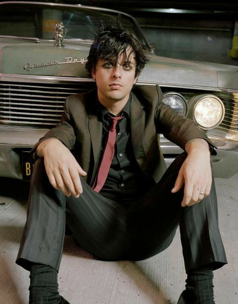 Green Day Members, Billie Armstrong, Billy Joe Armstrong, Billie Green Day, Jason White, Green Day Billie Joe, Mike Dirnt, Tré Cool, A Man In A Suit