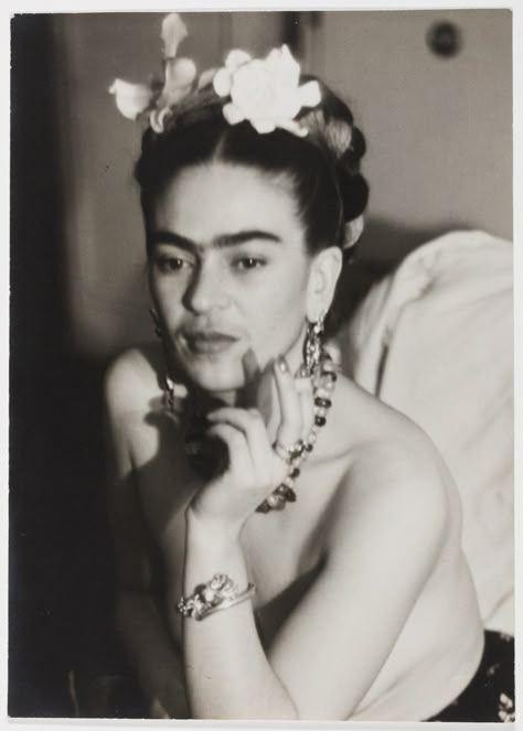 Frida Kahlo Photography, Frida Kahlo Aesthetic, Frida Tattoo, Freida Kahlo, Frida Kahlo Paintings, Frida Kahlo Portraits, Kahlo Paintings, هاكونا ماتاتا, Frida And Diego