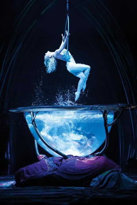 Cirque du Soleil’s newest high-flying acrobatics show “Amaluna”. Circus Aesthetic, Dark Circus, Circus Show, Day Of Dead, Aerial Acrobatics, Boris Vallejo, Night Circus, Aerial Dance, Aerial Arts