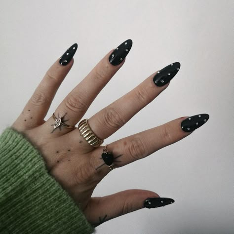 Black Acrylic With Rhinestones, Black Oval Nails With Rhinestones, Black Chrome Nails With Rhinestones, Black Acrylic Rhinestone Nails, Black Nails With Silver Gems, Solid Black Nails With Gems, Black Nails With Gemstones, Black And Silver Rhinestone Nails, Black Rhinestones On Nails