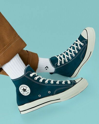 Converse Suede, Zapatillas All Star, Shoe Converse, High Top Shoe, Dr Shoes, Nike Tennis, Fresh Shoes, Outfits With Converse, Hype Shoes