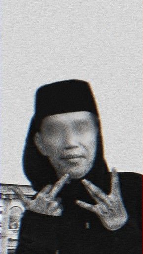 Wallpaper jokowi estetik Goat Meme, Y2k Background, Hypebeast Wallpaper, Aesthetic Wallpaper, Art Wallpaper, Aesthetic Wallpapers, Liverpool, Humor, Memes