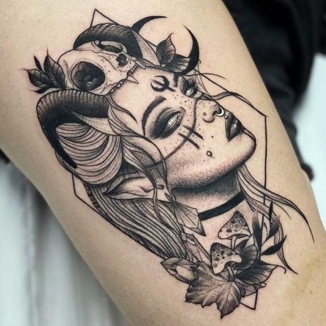 Hayley Ploos Tattoos⚡️ on Instagram: “‘Lilith’ for the awsome @mymindisdeadlysquirrels Thanks for getting this one Done @occult_tattoo For bookings DM/Email…” Widder Tattoo, Catrina Tattoo, Tattoo Beautiful, Occult Tattoo, Girl Face Tattoo, Forarm Tattoos, Men Tattoo, Goddess Tattoo, Creepy Tattoos