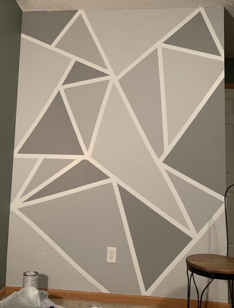 Block Painting Walls, Triangle Painted Wall, Wall Painting Ideas Geometric, Painting Ideas Geometric, Geometric Wall Painting, Geometric Wall Design, 70 Bedroom, Geometric Wall Paint, Wall Painting Ideas