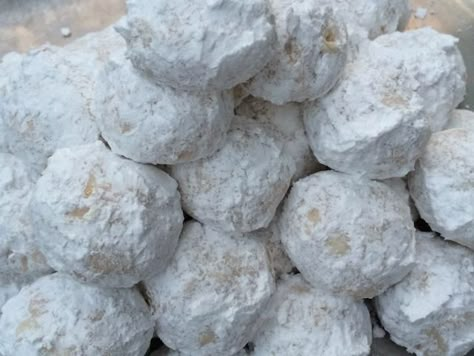 Mexican Wedding Cake Cookies, Mexican Wedding Cakes, Russian Teacakes, Mexican Wedding Cookies Recipes, Wedding Cookies Recipe, Mexican Wedding Cake, Russian Tea Cake, Wedding Cake Cookies, Mexican Wedding Cookies