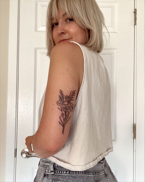 Tattoo Ideas Bouquet, Back Of Arm Womens Tattoo, Back Of Arm Floral Tattoo Women, Wildflower Back Of Arm Tattoo, Linework Flower Bouquet Tattoo, Bouquet Tattoos For Women, Tattoo Sleeve Dainty, Back Of Arm Bouquet Tattoo, Bunch Of Wildflowers Tattoo