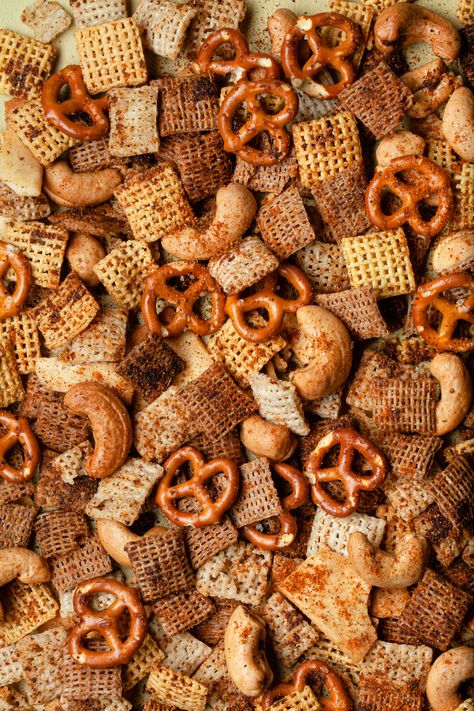 This recipe for Smokey Instant Pot Chex Mix is an easy, healthy way to create your version of the popular snack mix, where you can control the ingredients! Take this mix on car trips, pack snacks for school and work, or enjoy with a good movie! Chex Mix In Instant Pot, Instant Pot Chex Mix Recipes, Homemade Chex Mix Recipe, Gluten Free Chex, Homemade Chex Mix, Chex Mix Recipe, Cereal Snacks, Chex Mix Recipes, Best Oven