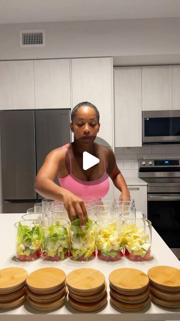 Salads Prep For The Week, Healthy Jar Salads, Salad In Jars, Glass Jar Meal Prep, Mason Jar Cobb Salad, Meal Prep Salad In A Jar, Mason Jar Salads For A Week, Chopped Salad Meal Prep, Salad Meal Prep For The Week