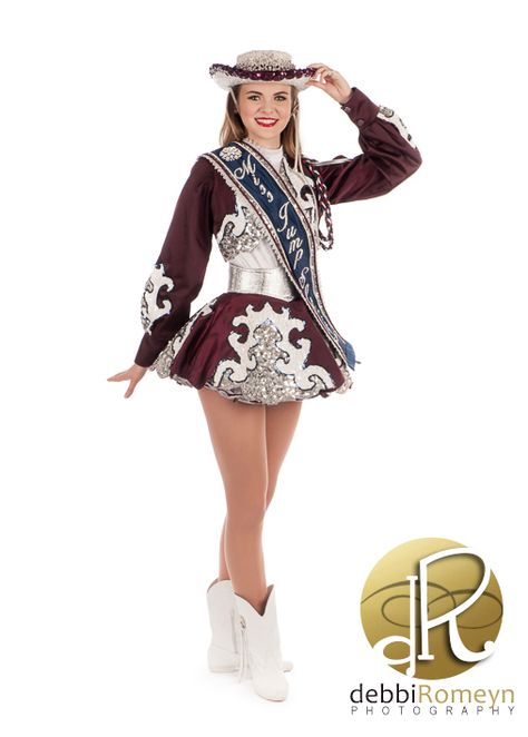 Rowlett High School Silver Rhythm Dancer Drill Team Portrait Drill Team Individual Pictures, Drill Team Pictures Poses Individual, Drill Team Pictures Poses, Drill Team Uniforms, Team Picture Poses, Drill Team Pictures, Dance Team Photos, Team Portrait, Dance Senior Pictures