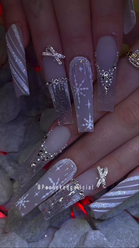 Ice Christmas Nails, December Nail Ideas Stiletto, Snowy Acrylic Nails, Elsa Nails Designs, Acrylic Nail Designs For New Years, Holiday Long Nails, Gothic Christmas Nail Designs, Cute Holiday Nail Designs, Winter Nail Sets Acrylic