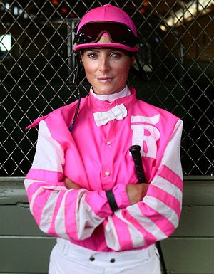 Chantal Sutherland. There are few female jockeys at the highest level, and she holds her own against a male dominated sport. Female Jockey Outfit, Kentucky Derby Jockey Outfit, Horse Jockey Costume, Horse Jockey Outfit, Jockey Outfit, Horses Racing, Jockey Silks, Women Riders, Horse Jockey