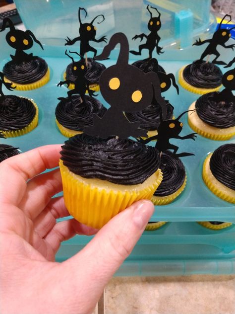 Kingdom Hearts Heartless Cupcakes for Birthday Party Kingdom Hearts Birthday Party, Kingdom Hearts Party Ideas, Kingdom Hearts Cake, Kingdom Hearts Party, Kingdom Hearts Cupcakes, Kingdom Hearts Birthday, Kingdom Hearts Birthday Cake, Kingdom Hearts Food, Kingdom Hearts Themed Wedding