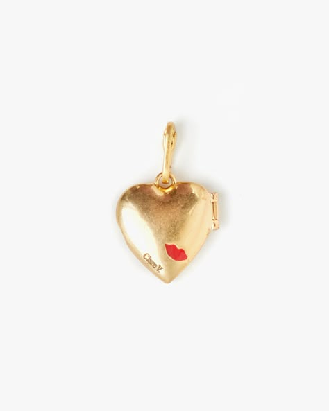 Our Heart Locket Charm is engraved with the phrase "liberté, égalité, maternité," - a nod to our longstanding collaboration with Every Mother Counts. With hand-painted bisous lips on the back. As always, Clare V. is proud to donate 30% of the purchase price of all CV x EMC items to Every Mother Counts. Heart Charm Necklace Gold, Vintage Heart Necklace, Engraving Jewelry, Engraving Ideas Jewelry, Vintage Heart Pendant Locket Charm Necklace, Gold Charms, Necklace Charms, Vintage Gold Jewelry, Mom Gifts