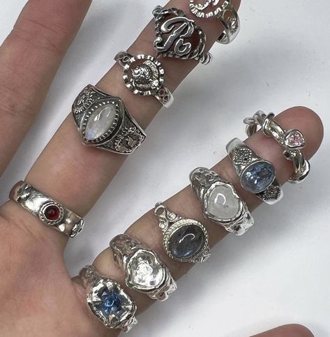 Silver Jewelry Aesthetic Vintage, Where To Buy Accessories, Silver Rings Stack Aesthetic, Mixed Jewelry Aesthetic, Ring Silver Aesthetic, Rings Silver Aesthetic, Ring Aesthetic Silver, Vintage Rings Aesthetic, Whimsical Rings