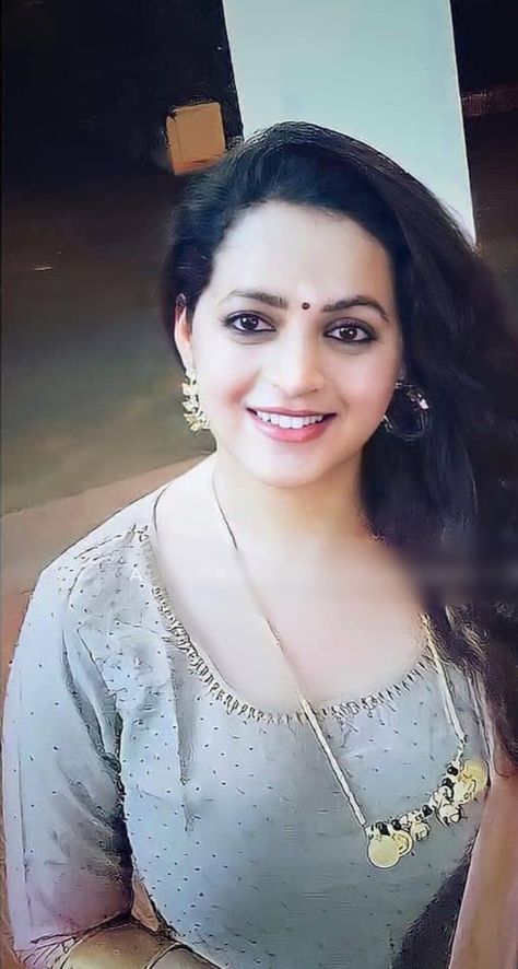 Bhavana Actress Dress, Bhavana Actress, Indian Actress Hot Pics, Desi Beauty, Bollywood Actress, Beauty Women, Actresses, Beauty