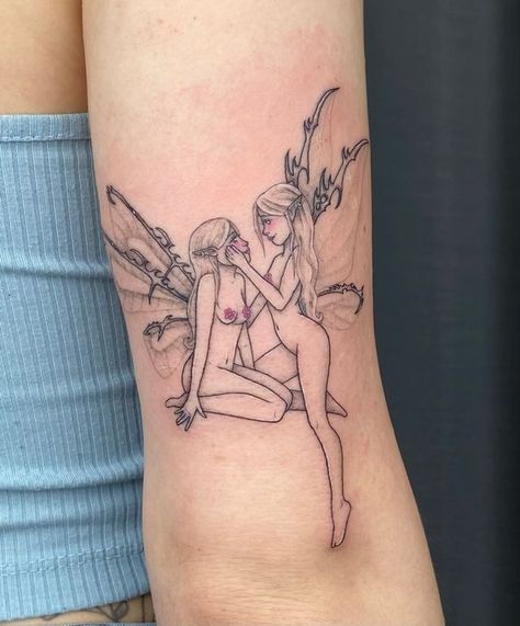 Grunge Tattoo, Fairy Tattoo Designs, Hand Tattoos For Women, Fairy Tattoo, Discreet Tattoos, Dainty Tattoos, Elegant Tattoos, Hip Tattoo, Dope Tattoos