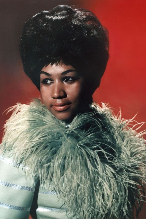 See Aretha Franklin’s Best Looks Over the Years Billy Holiday, Divas Pop, Jimmy Johnson, Otis Redding, Angela Davis, Cyndi Lauper, Marvin Gaye, Ray Charles, Lenny Kravitz