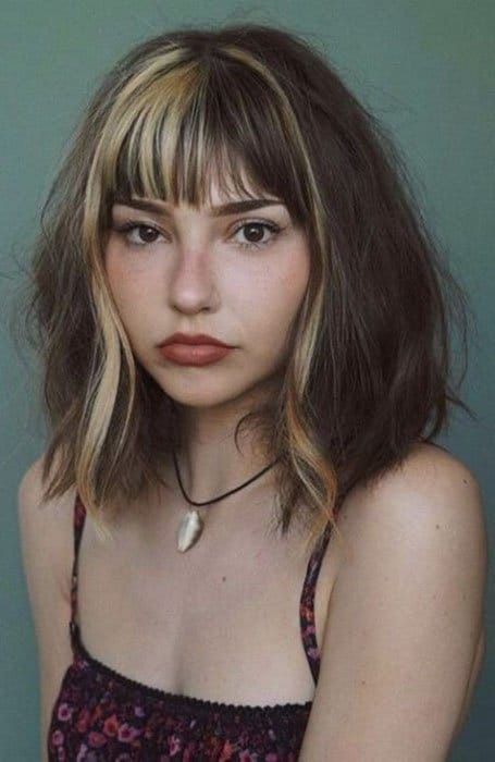 Best Curtain Bangs, Shoulder Length Hair With Bangs, Bang Hairstyles, The Trend Spotter, Layered Haircuts With Bangs, Hair Streaks, Shoulder Length Hair Cuts, Fringe Hairstyles, Bleached Hair