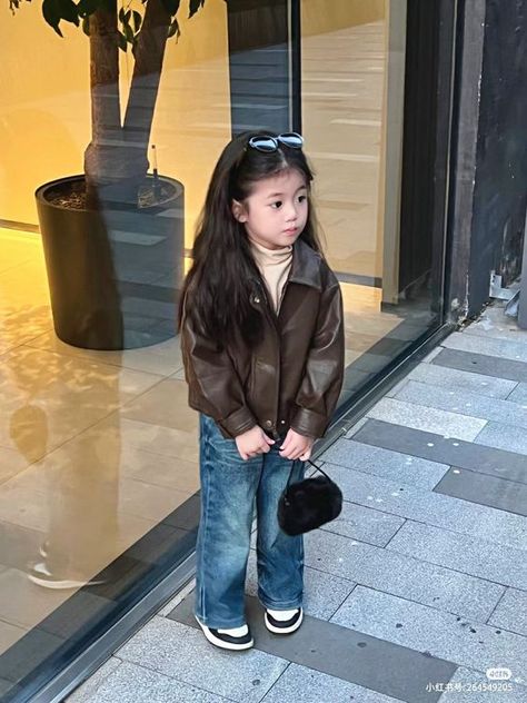 #KidsFashion #CuteKidsOutfits #MiniFashionistas #KidsStyle #TrendyKids #LittleFashionistas #KidsClothing #StylishKids #KidsOOTD #KidsWardrobe Kids Outfits Daughters, Kids Winter Outfits, Kids Ootd, Kids Fashion Clothes, Fashionista Clothes, Stylish Kids