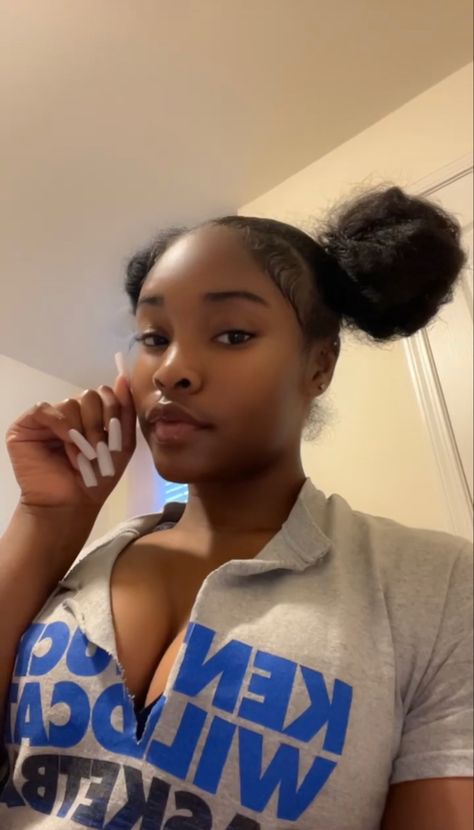 Smiling On Phone, Lil Tay, Pretty Dark Skin, Dreadlock Hairstyles For Men, Crazy Women, Girlfriend Goals, Beautiful Curly Hair, Pretty Hair Color